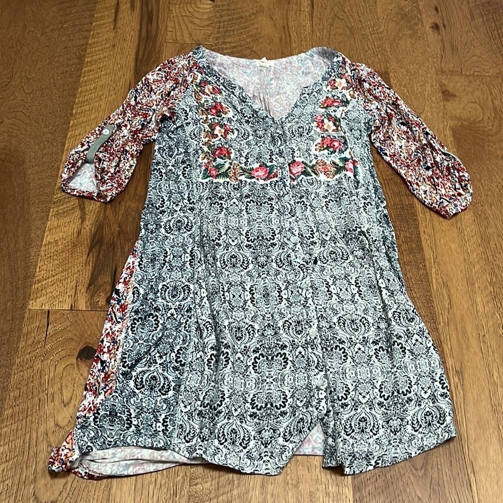 TINY Women’s Printed Navy Blue V-Neck Dress With Flowers Size S